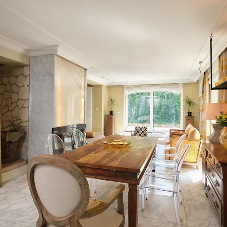 Zalesie Retreat شقة فروتسواف